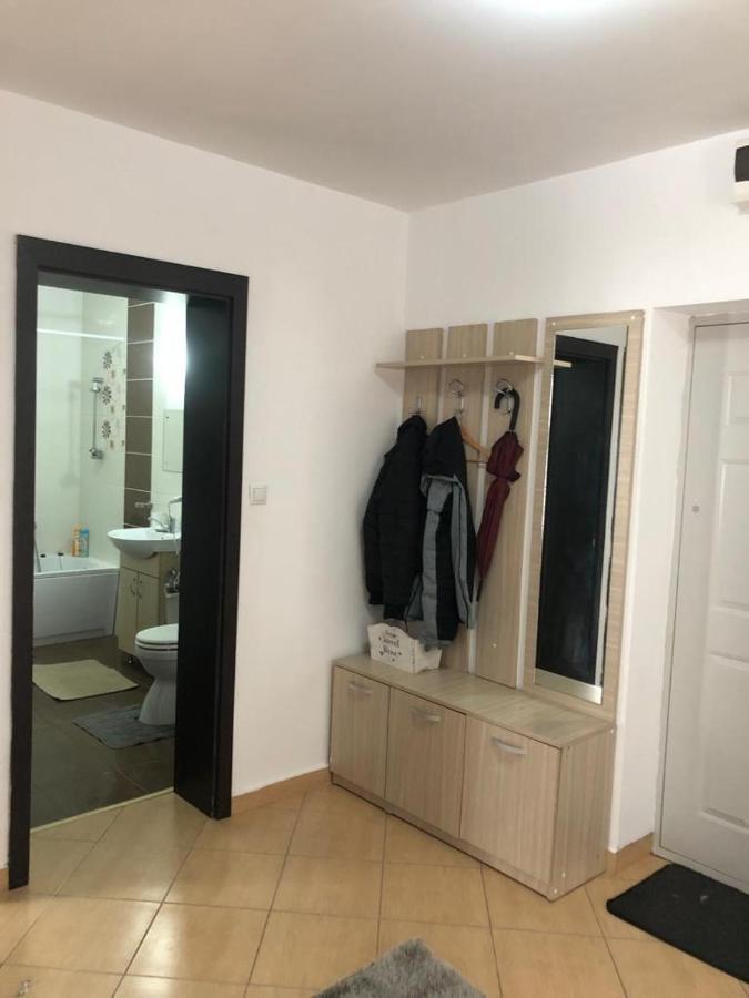 Confort Apartment Medias Luaran gambar